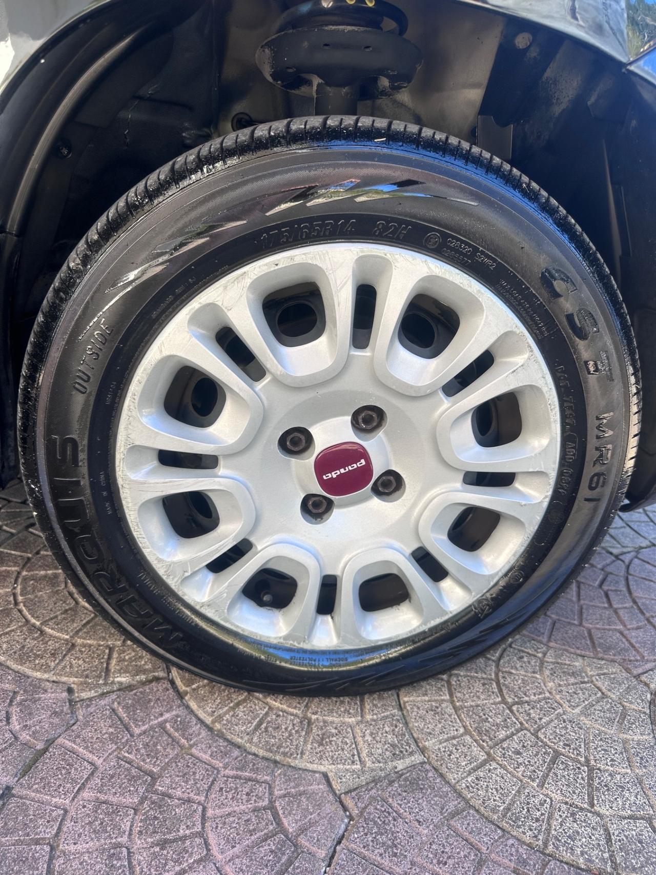 Fiat Panda 1.2 Connected by Wind