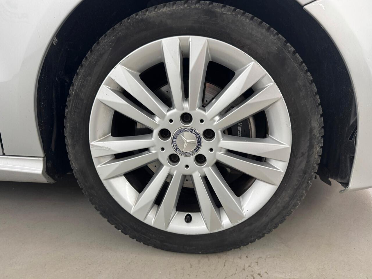 Mercedes-benz B 200 Premium