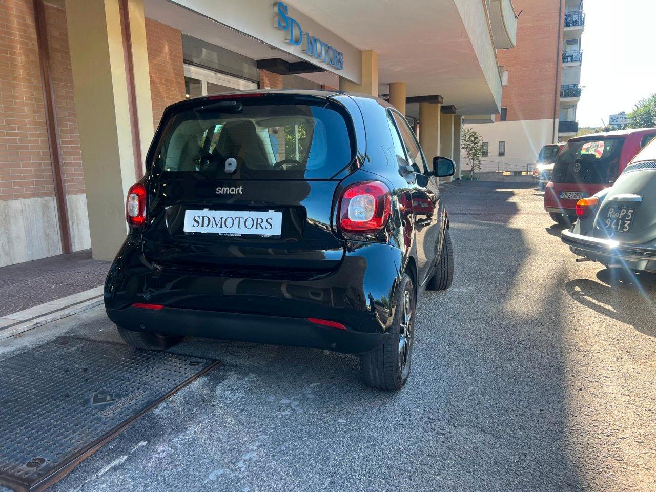 Smart fortwo eq Pure 4,6kW *Promo SD 2026*