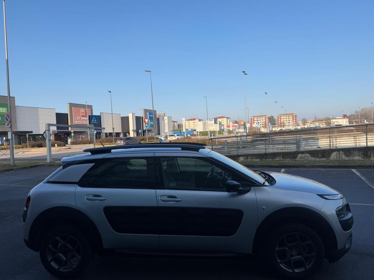 Citroen C4 Cactus PureTech 82 Shine