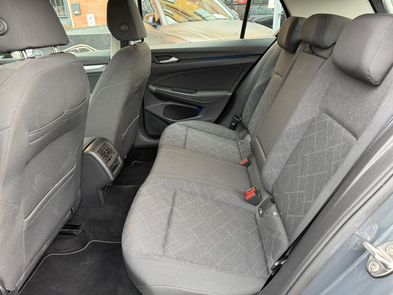 Volkswagen Golf 1.0 eTSI EVO DSG Life