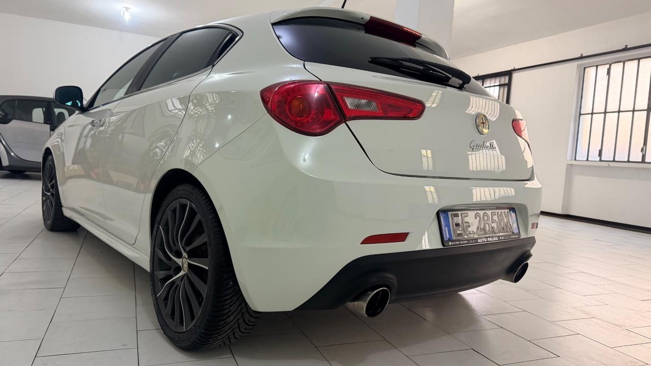 Alfa Romeo Giulietta 1750 TBi Quadrifoglio Verde