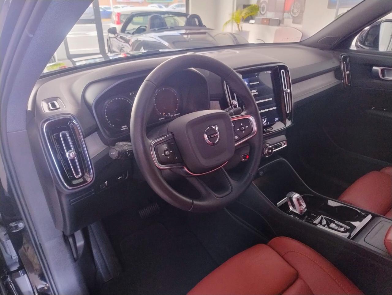 Volvo XC40 D3 Geartronic Inscription Autocarro N1