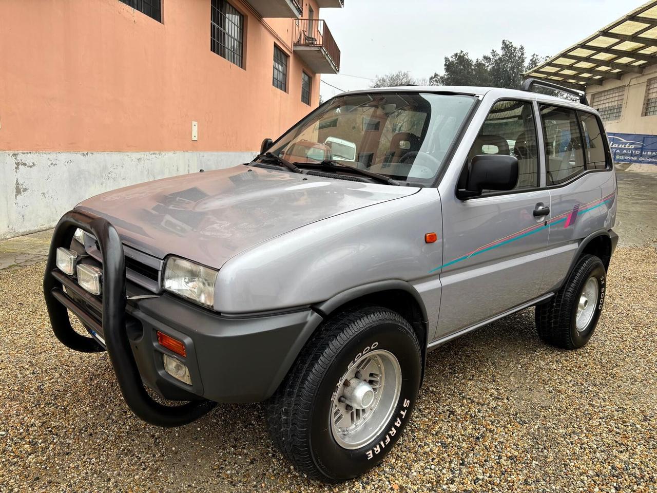 Ford Maverick 2.4 i alias Nissan Terrano