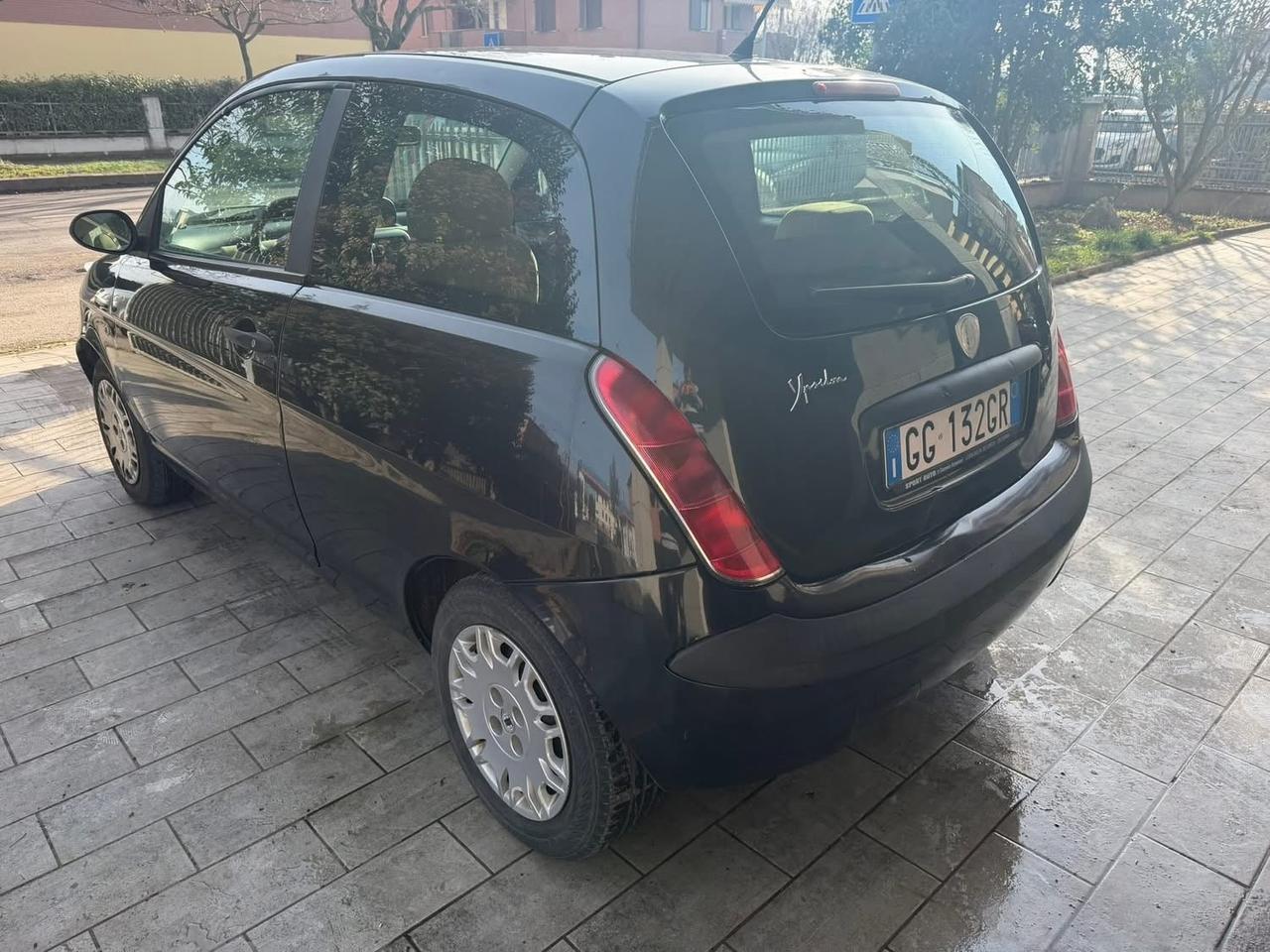 Lancia Ypsilon 1.2 Argento