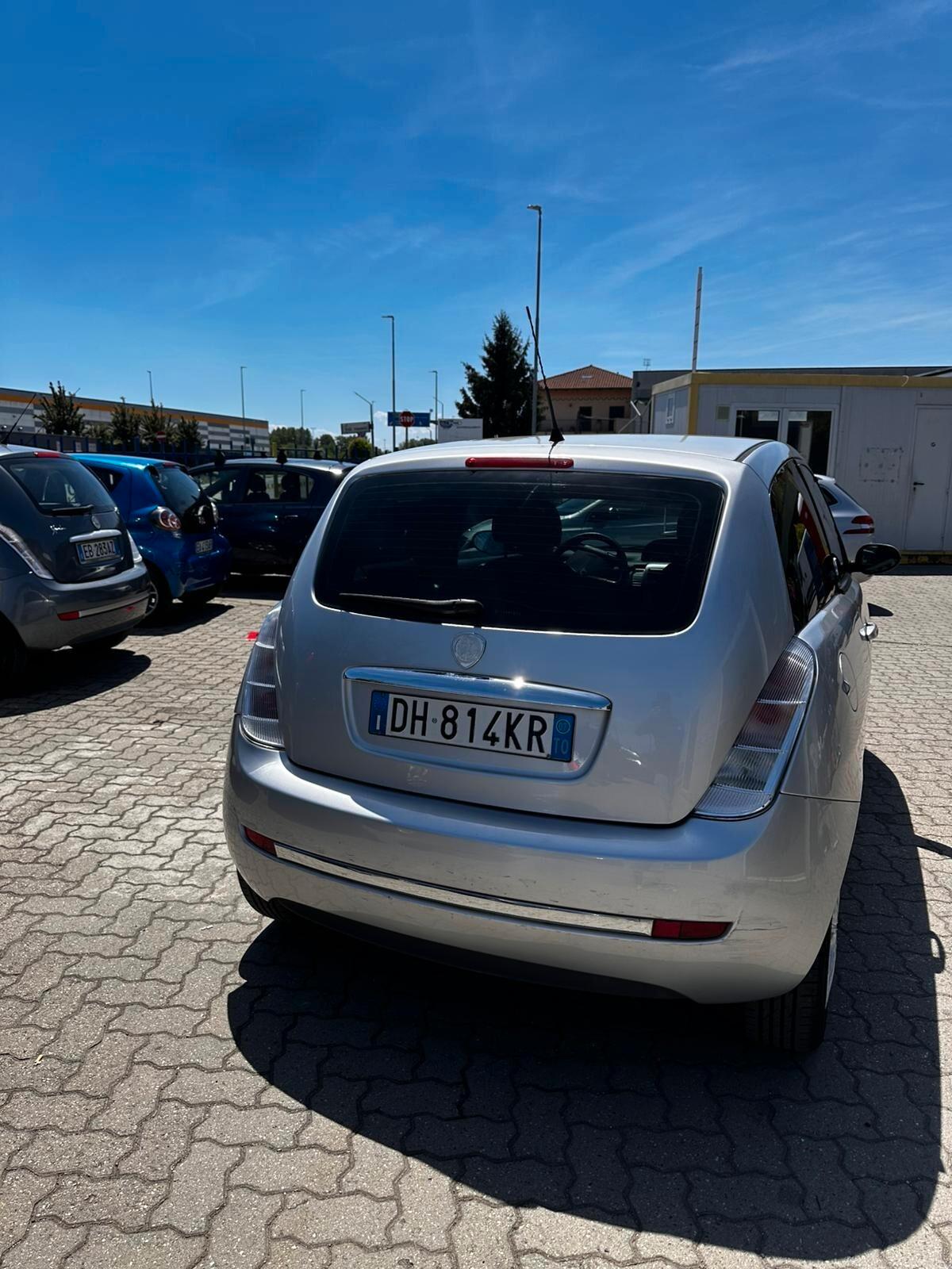 Lancia Ypsilon 1.2 Argento