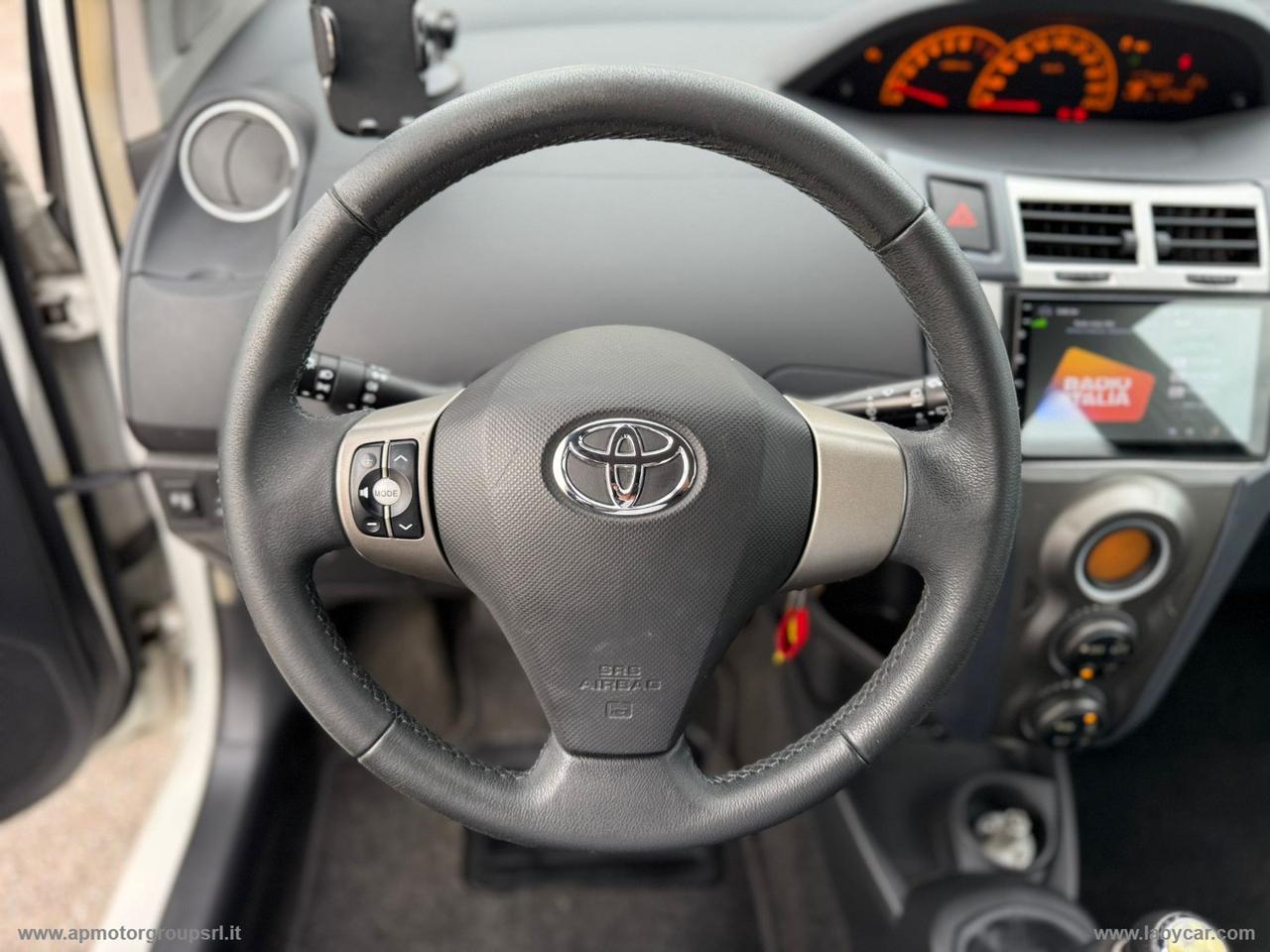 TOYOTA Yaris 1.0 5p. Sol GPL