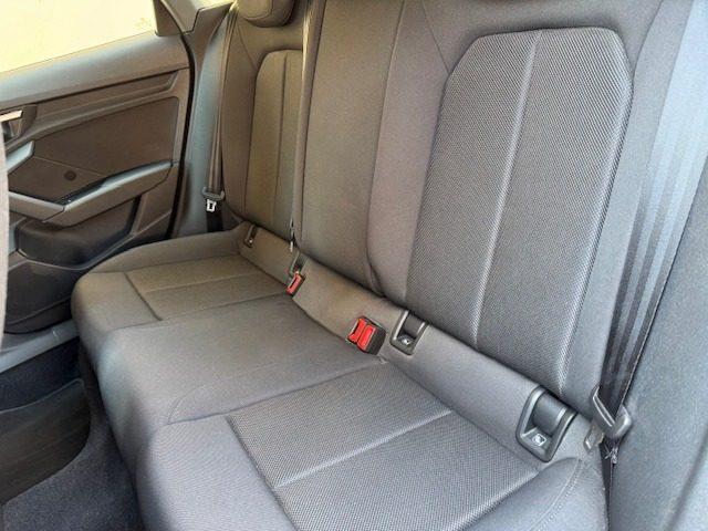 AUDI A3 SPB 30 g-tron S tronic Business