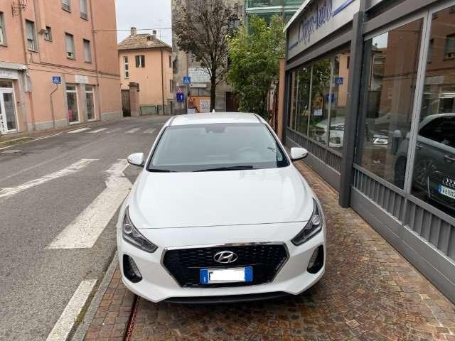 Hyundai i30 1.6 CRDI Business 110cv - Gancio Traino