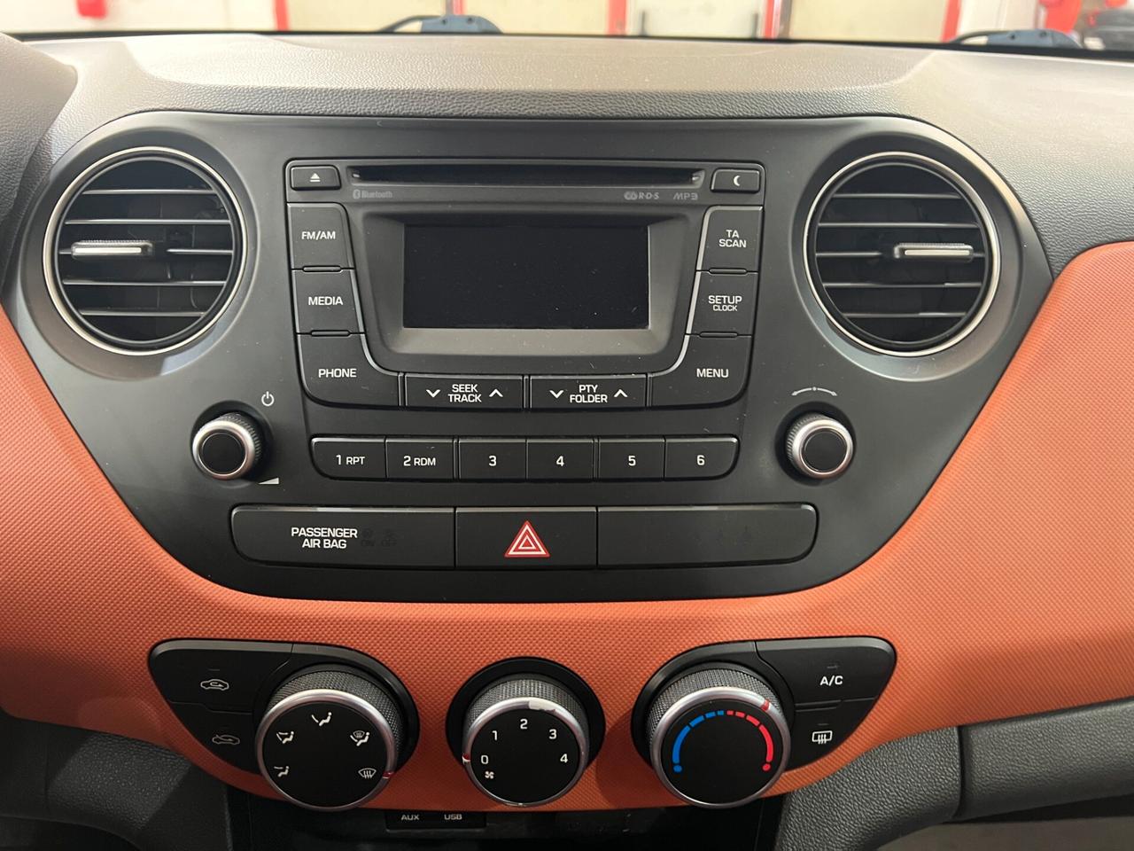Hyundai i10 1.2 65 CV - STYLE - 2015