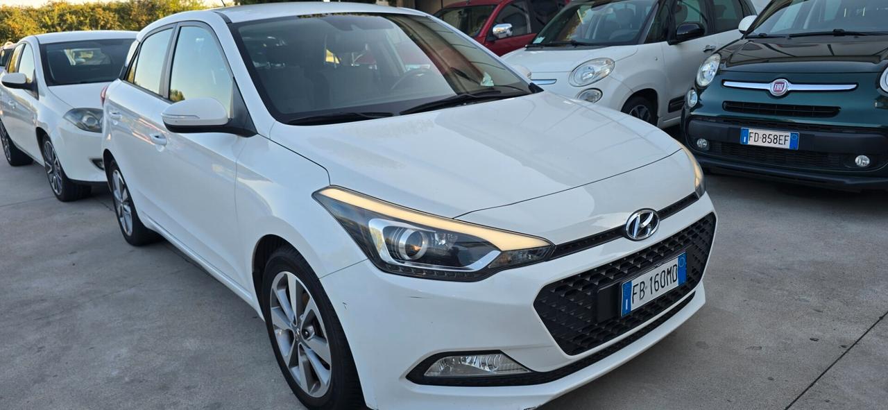 Hyundai i20 1.2 84 CV 5 porte euro 6
