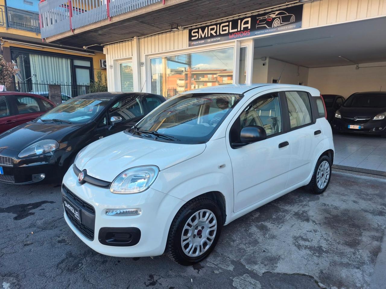 Fiat Panda 1.2 Lounge PARI AL NUOVO-------