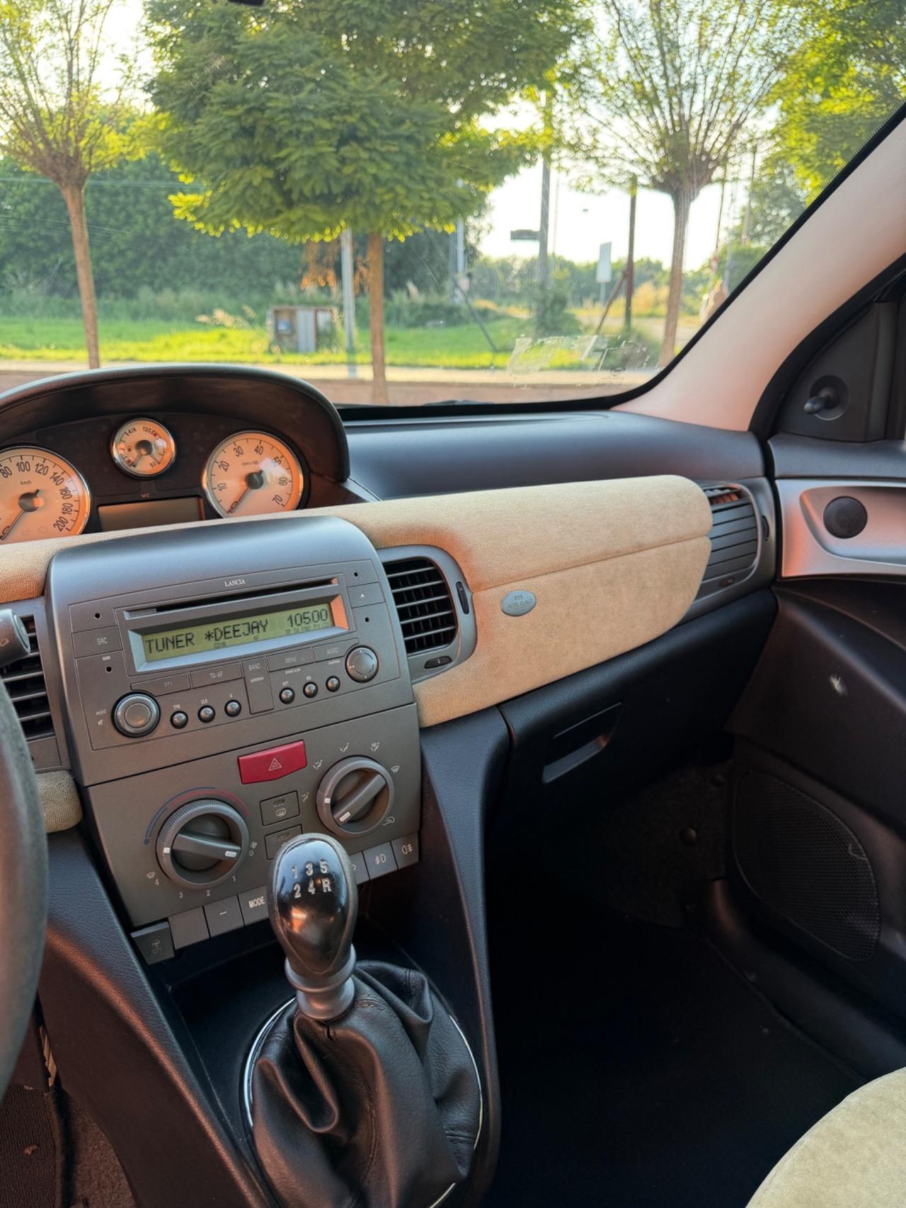Lancia Ypsilon 1.2
