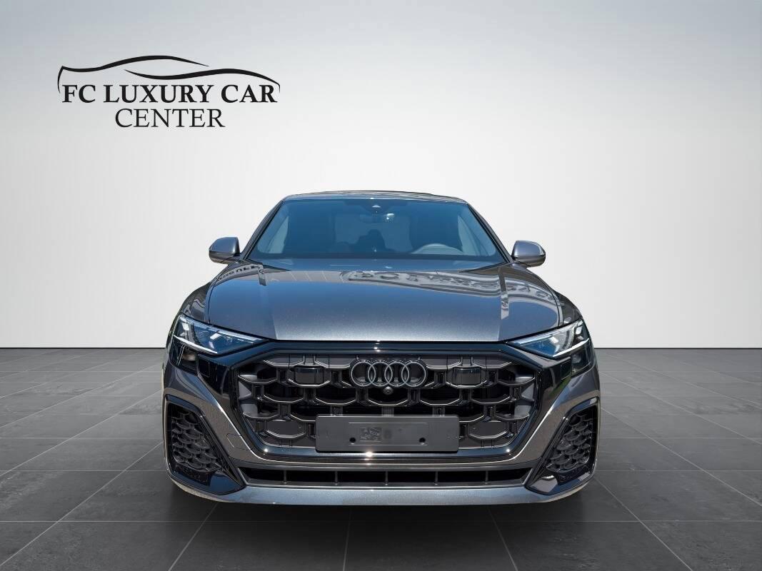 Audi Q8 3.0 tdi 286cv S line quattro 286cv Valcona Ventilati