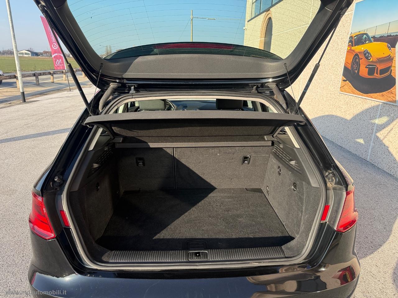 AUDI A3 SPB 1.6 TDI ultra Attraction EURO6 FARI LED NAVIGATORE