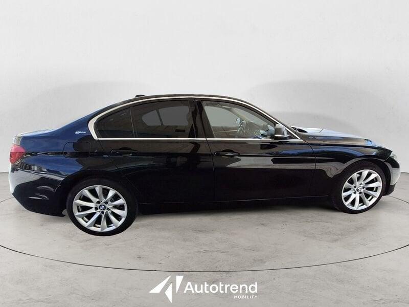 BMW Serie 3 330e 252 CV Plug-In Hybrid Automatica NAVI LED Luxury