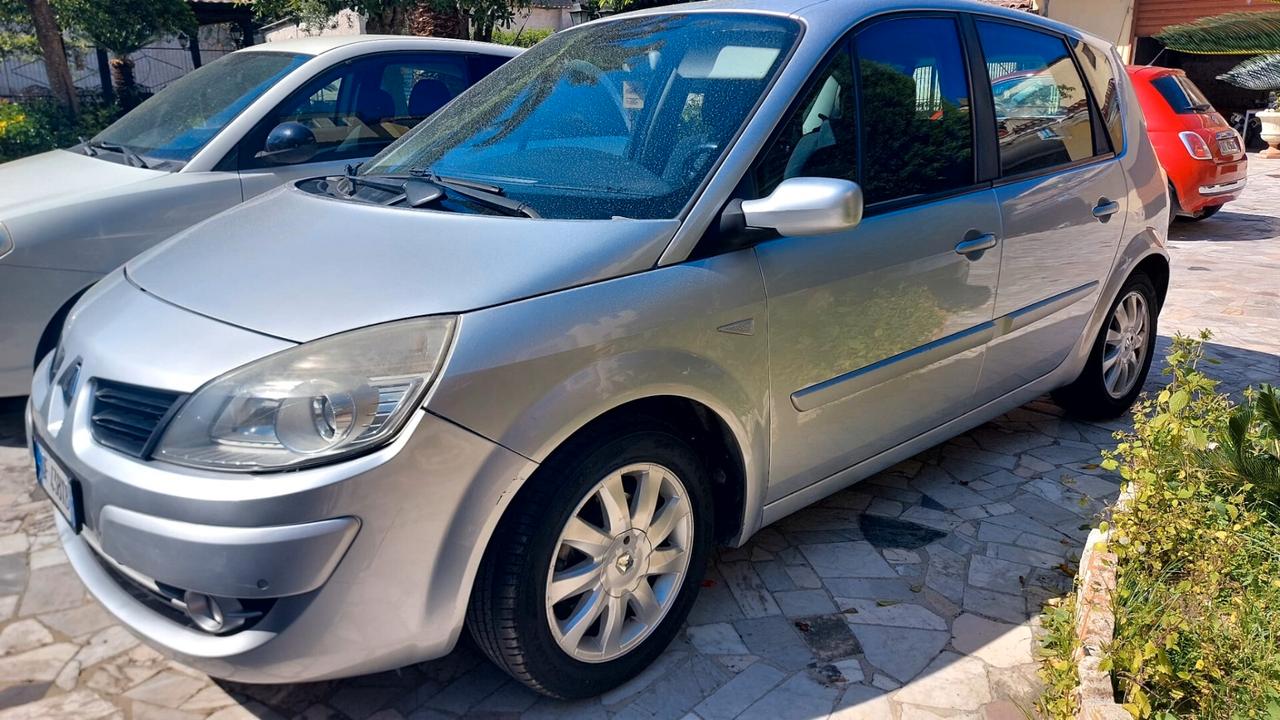 Renault Scenic Scénic 1.5 dCi/105CV Dynamique