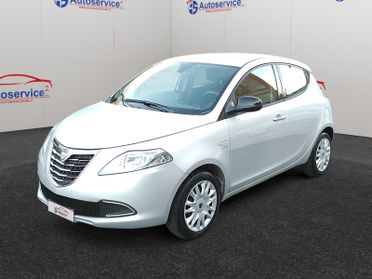 Lancia Ypsilon 5 Porte Ypsilon 1.2 8v Silver c/clima 69cv