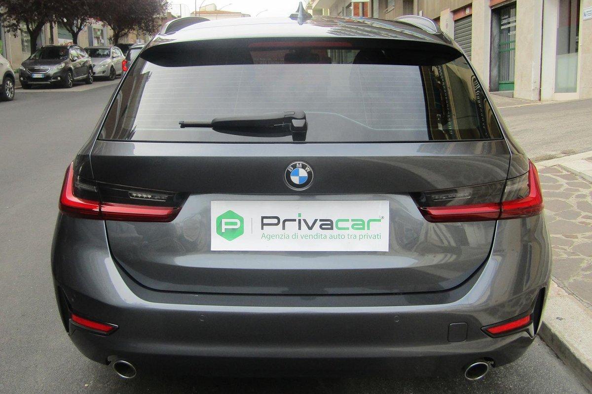 BMW 318d 48V Touring Business Advantage