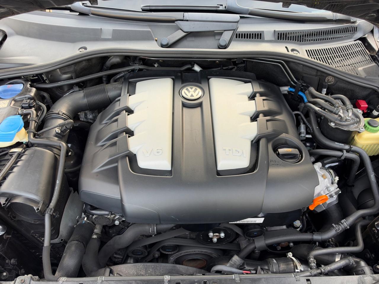 Volkswagen Touareg 3.0 V6 TDI DPF tiptronic