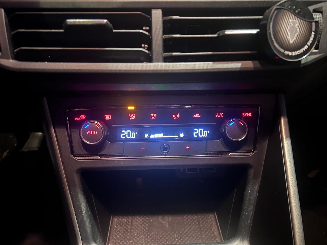 Volkswagen Polo 1.0 TSI Highline #9116