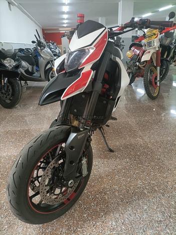 Hypermotard 821 sp *passaggio incluso*rate/permute