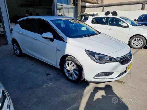 Opel Astra BERLINA 1.6 CDTi 110 CV 2019