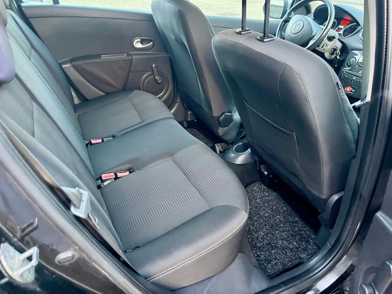 Renault Clio sw 1.2benz 2011 164.000km perfetta