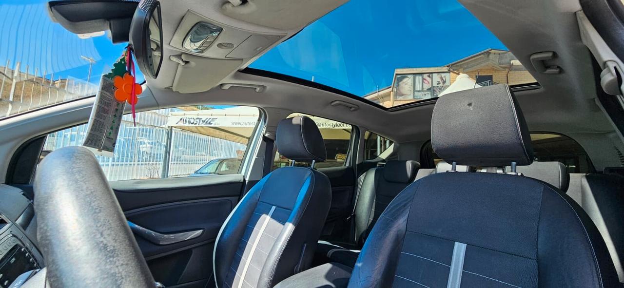 Ford Kuga 2.0 TDCi 136 CV 4WD Titanium