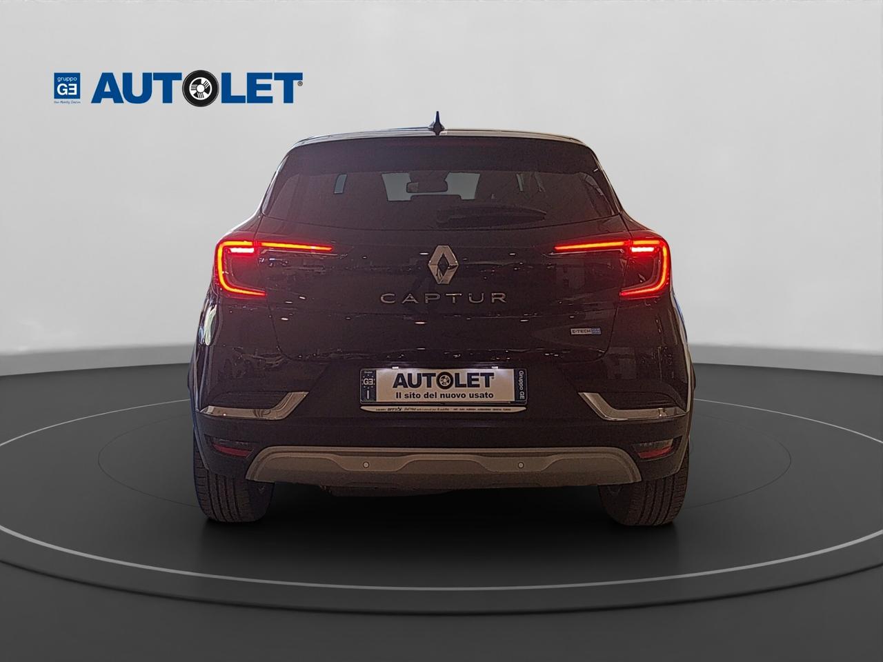 Renault Captur Plug-in Hybrid E-Tech 160 CV Initiale Paris