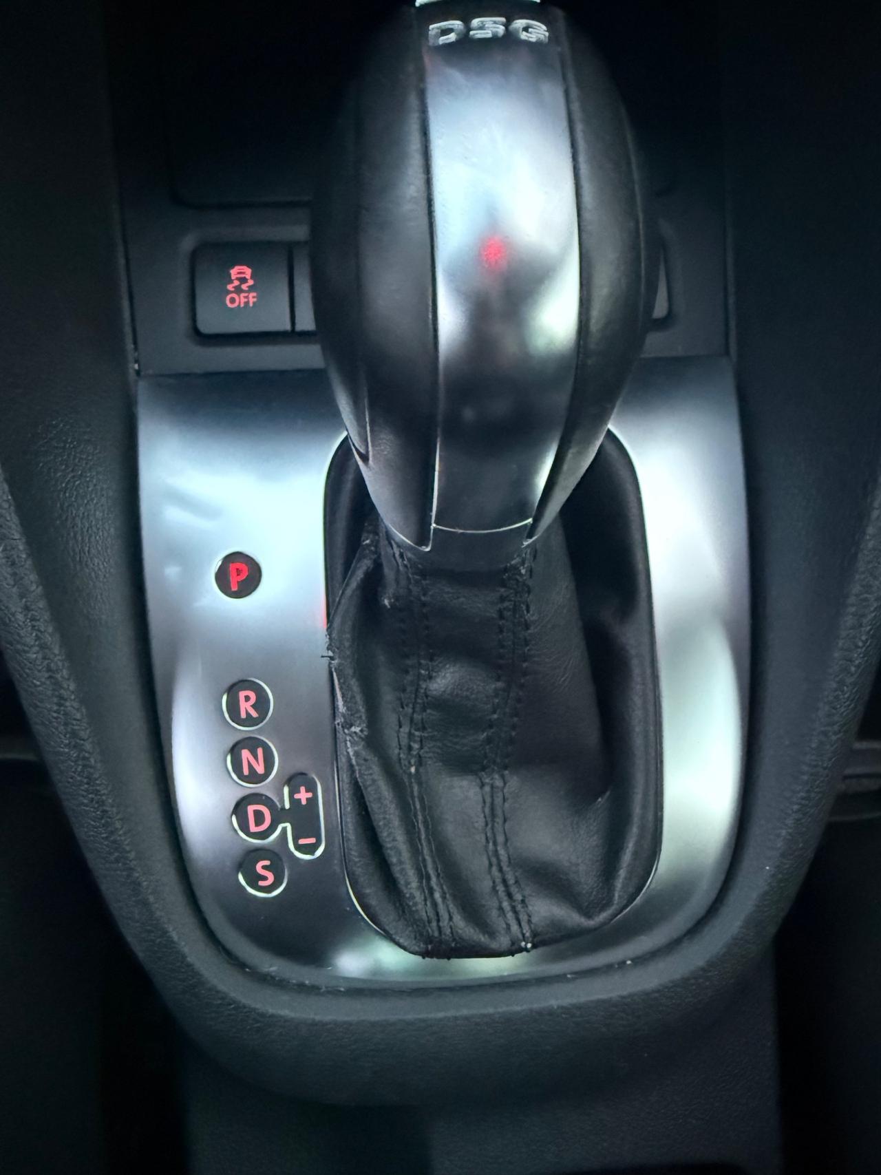 Volkswagen Golf 1.4 TSI 122CV DSG 3p. Highline