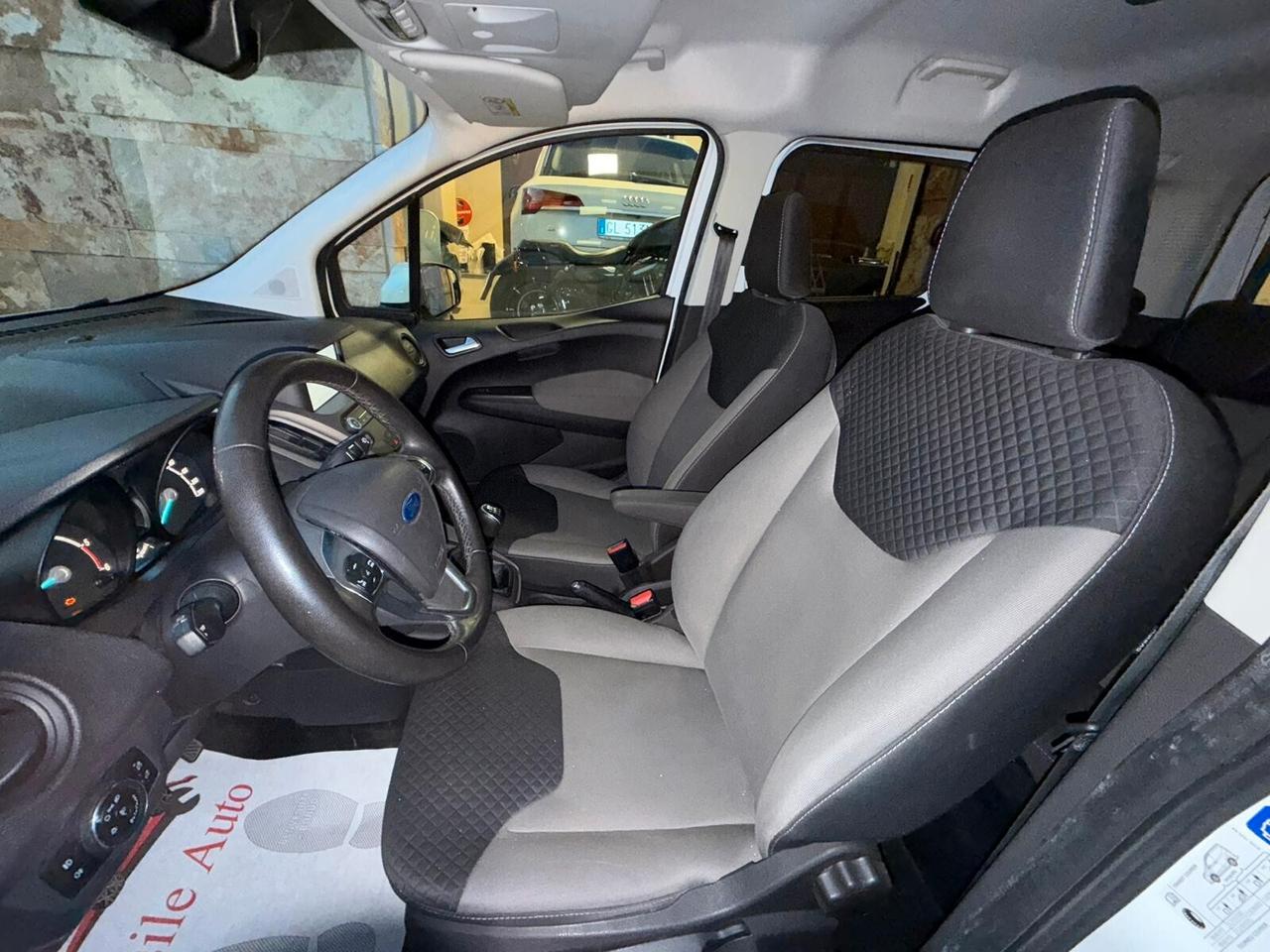 Ford Tourneo Courier 2020 1.5 tdci 100cv S&S Sport my20