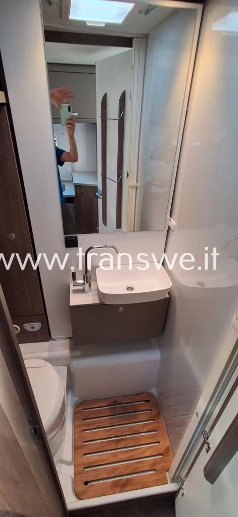 Carado I338 motorhome con letti gemelli