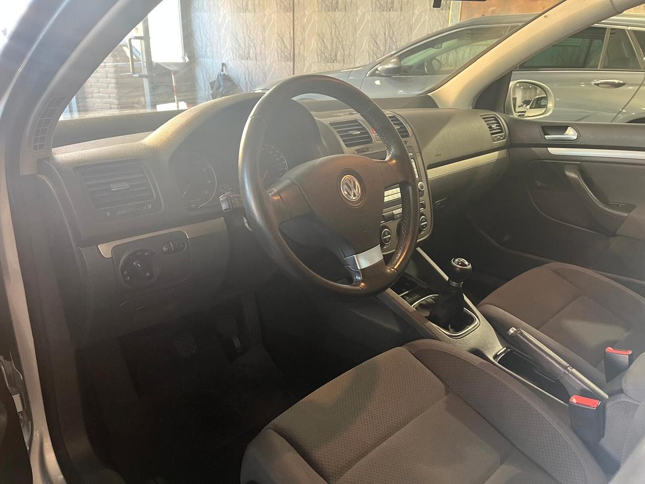 Volkswagen Golf 1.6 5p. Comfortline