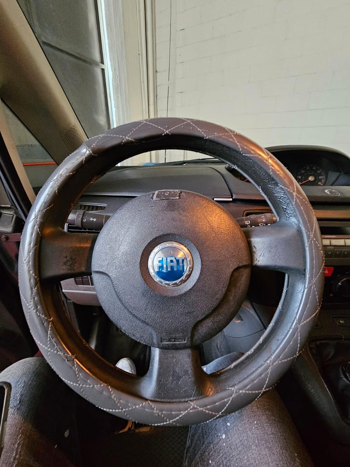 Fiat Idea 1.4 BlackEnergy Gpl