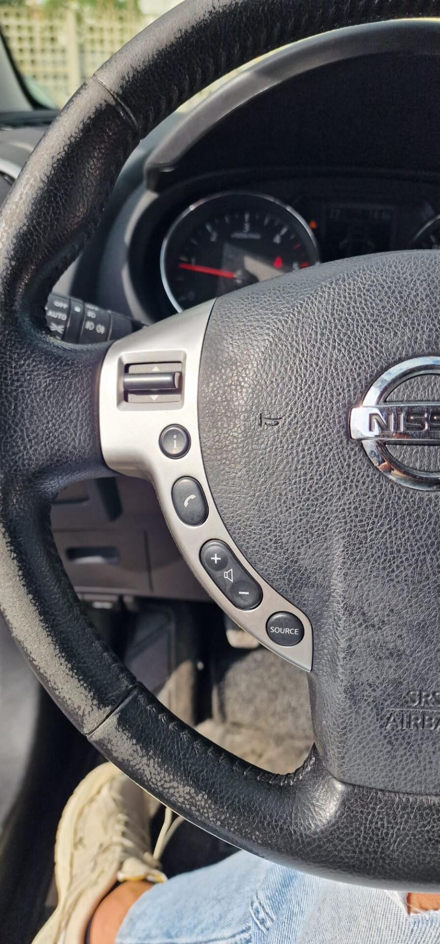 Nissan Qashqai 1.5 dCi DPF Tekna 2011