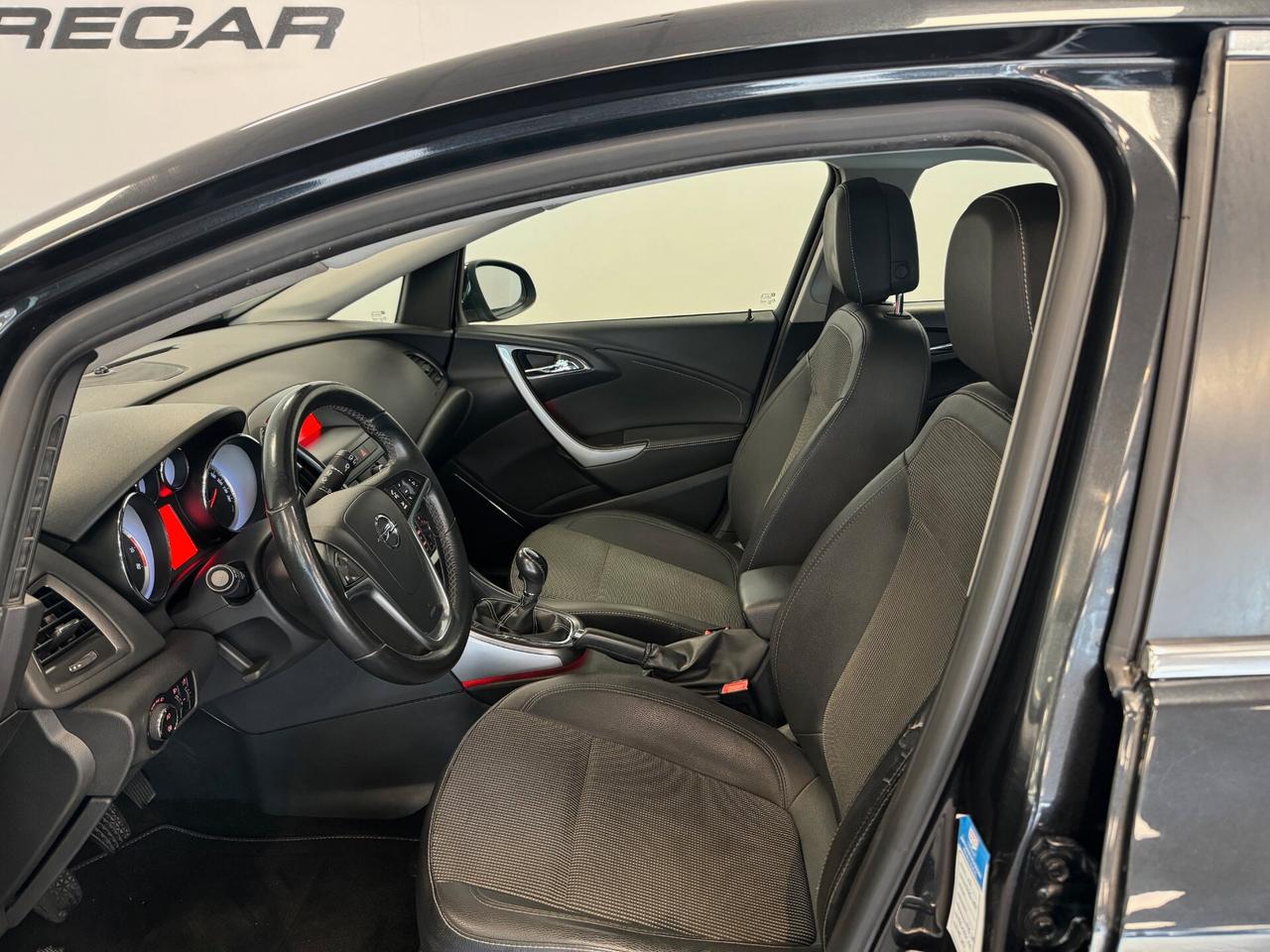 Opel Astra 1.6 115CV 5 porte Cosmo NEOPATENTATI