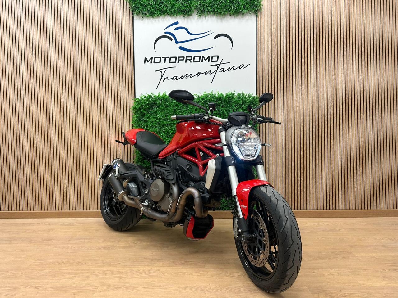 DUCATI MONSTER 1200 + TERMIGNONI DA 99€ AL MESE