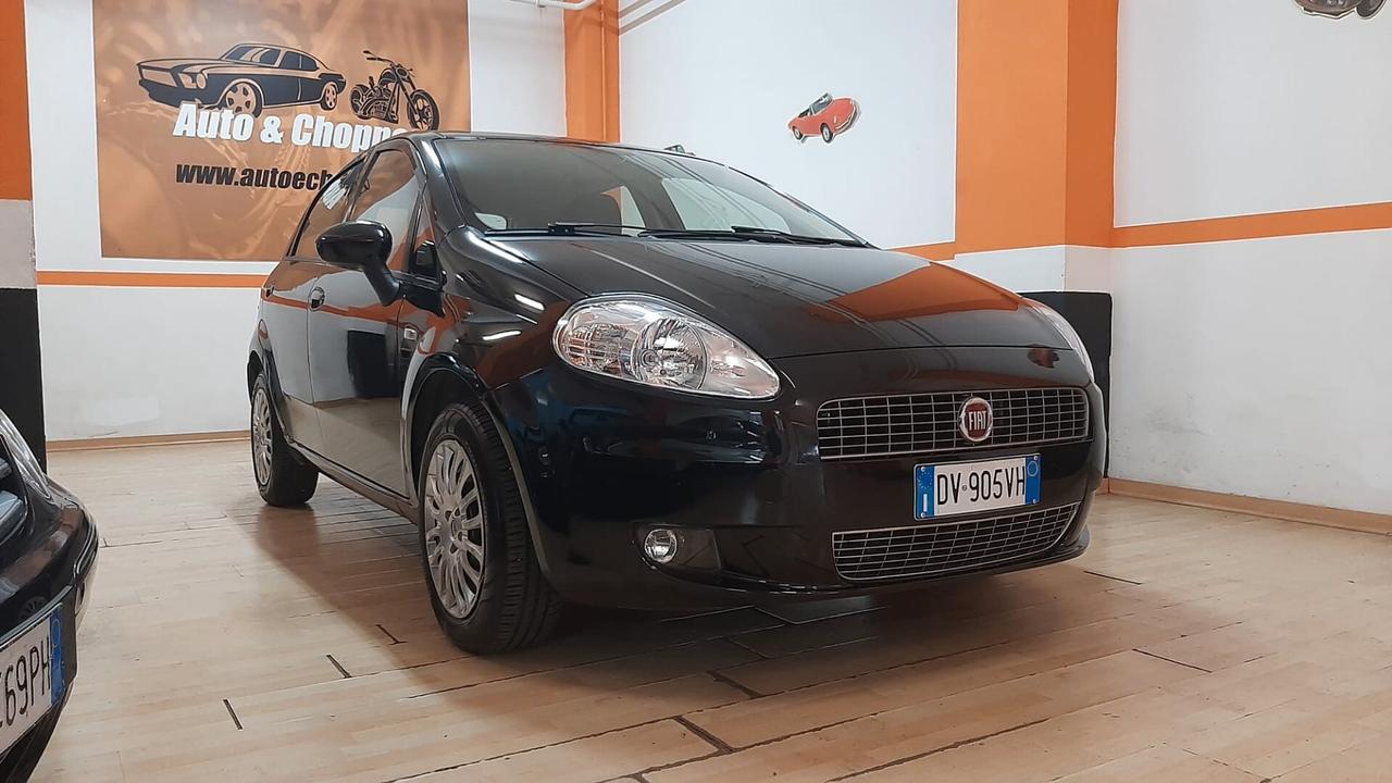 FIAT GRANDE PUNTO 1.3 MULTIJET 49.000 KM NEOPATENTATI