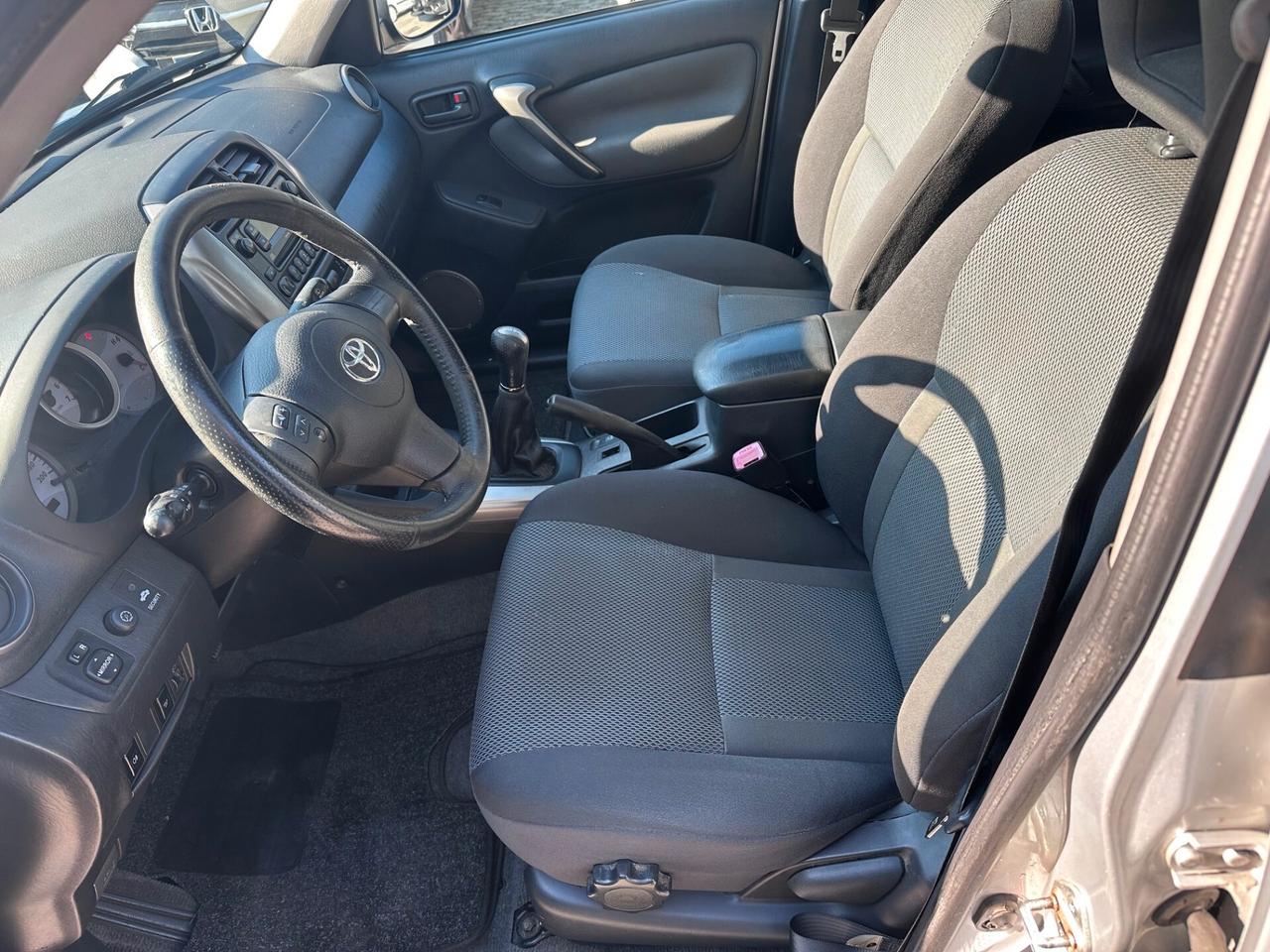 Toyota RAV 2.0 Tdi D-4D cat 5 porte Sol*CERCHI