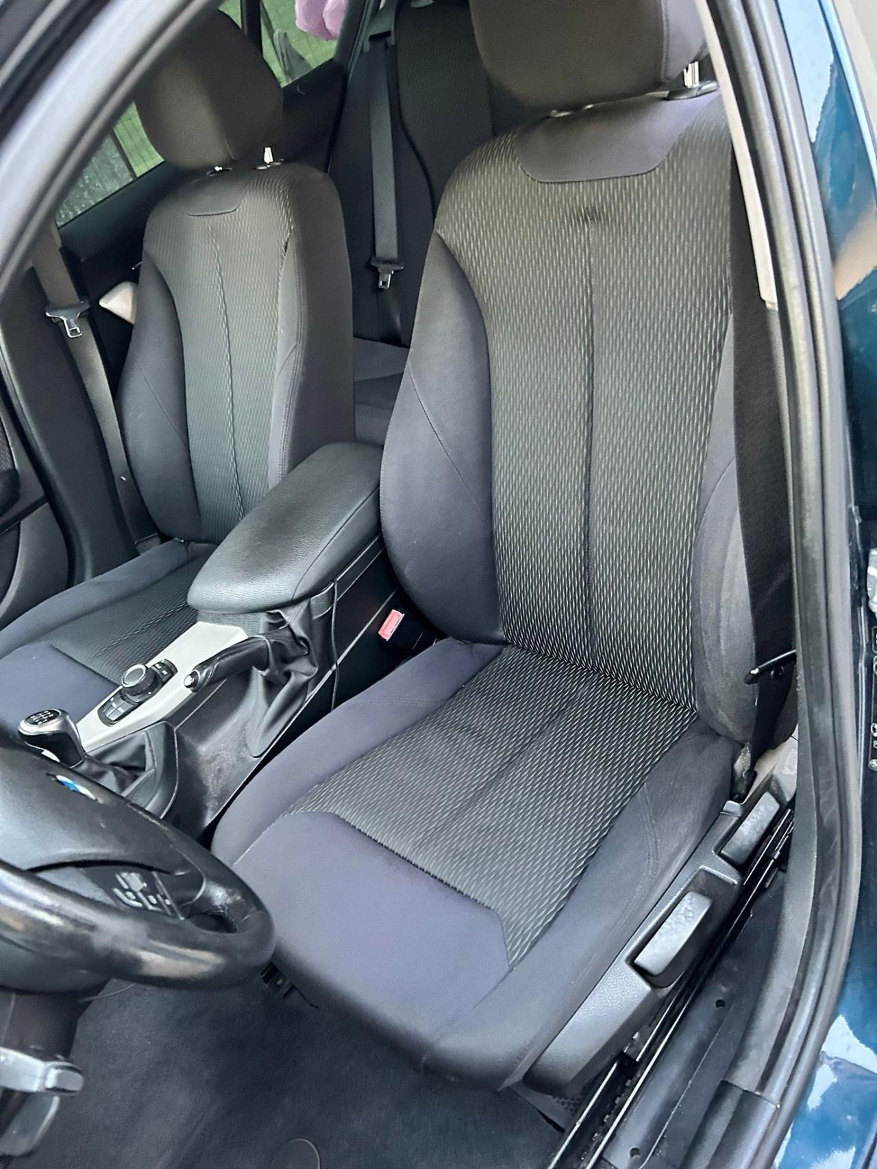 Bmw 116 116d 5p. Unique