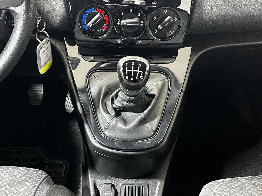Lancia Ypsilon 1.0 firefly hybrid Silver Plus s&s 70cv