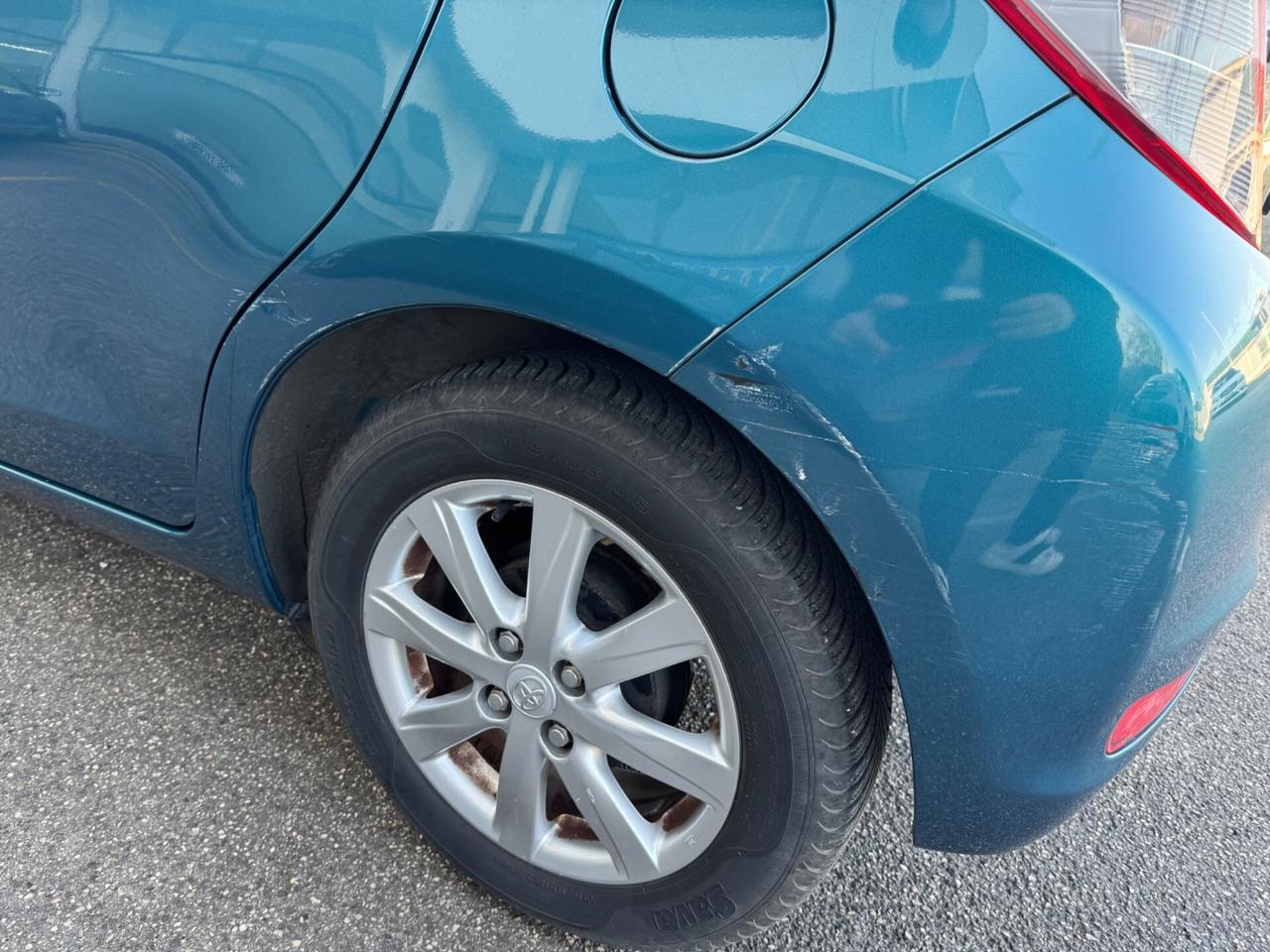 Toyota Yaris 1.3 5 porte Lounge