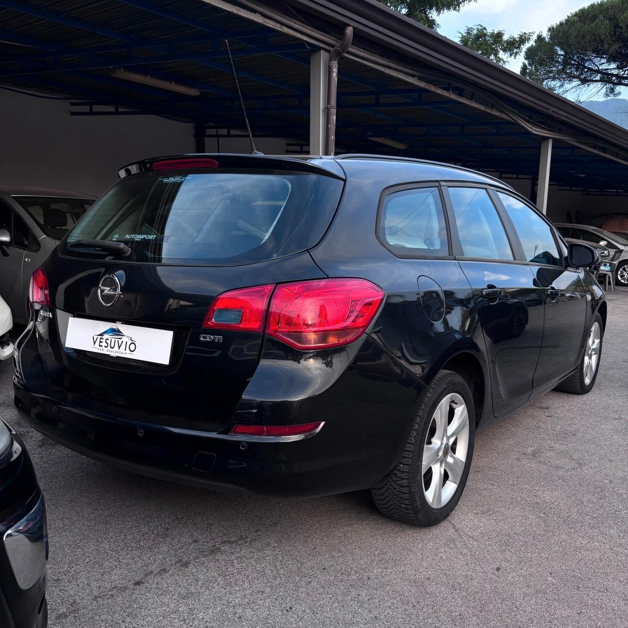 Opel Astra 1.7 CDTI 110CV - 2012