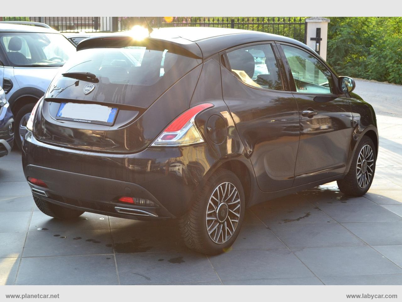 LANCIA Ypsilon 1.2 69 CV 5p. GPL Ecochic S MOMODESIGN