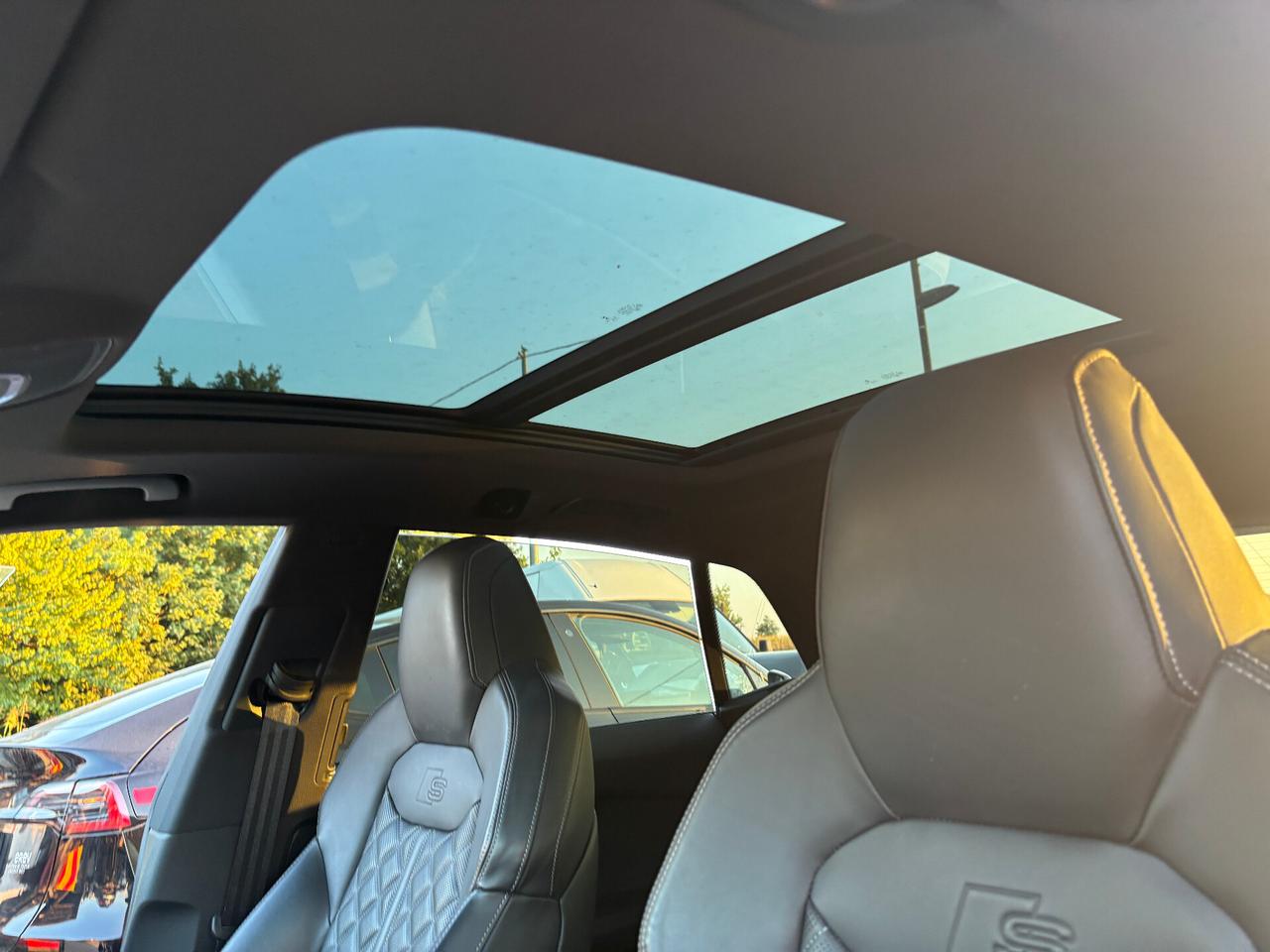 Audi Q8 SQ8 TDI quattro tiptronic sport attitude