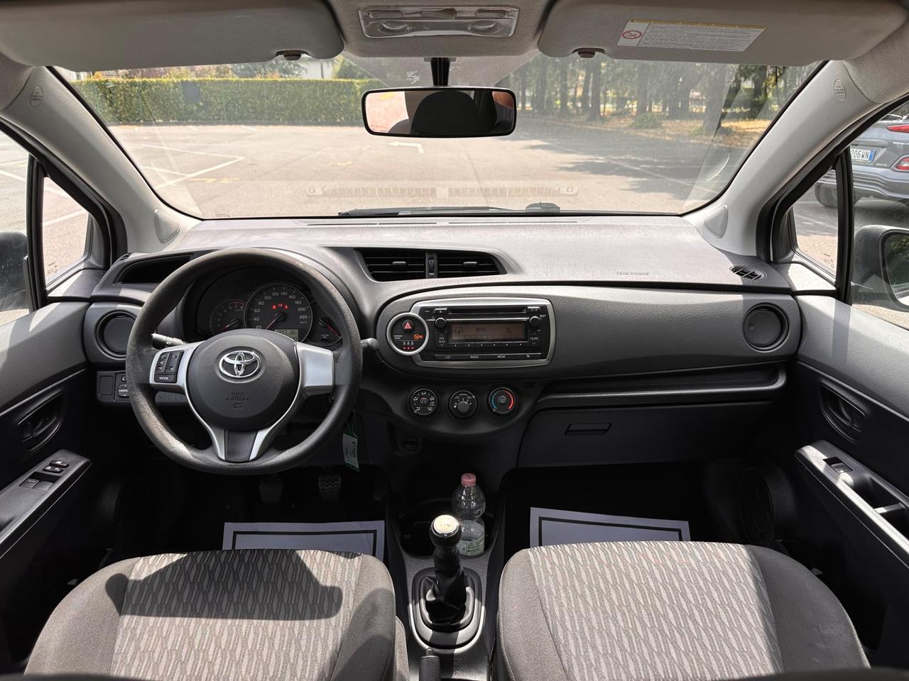 Toyota Yaris 1.0 5P Lounge