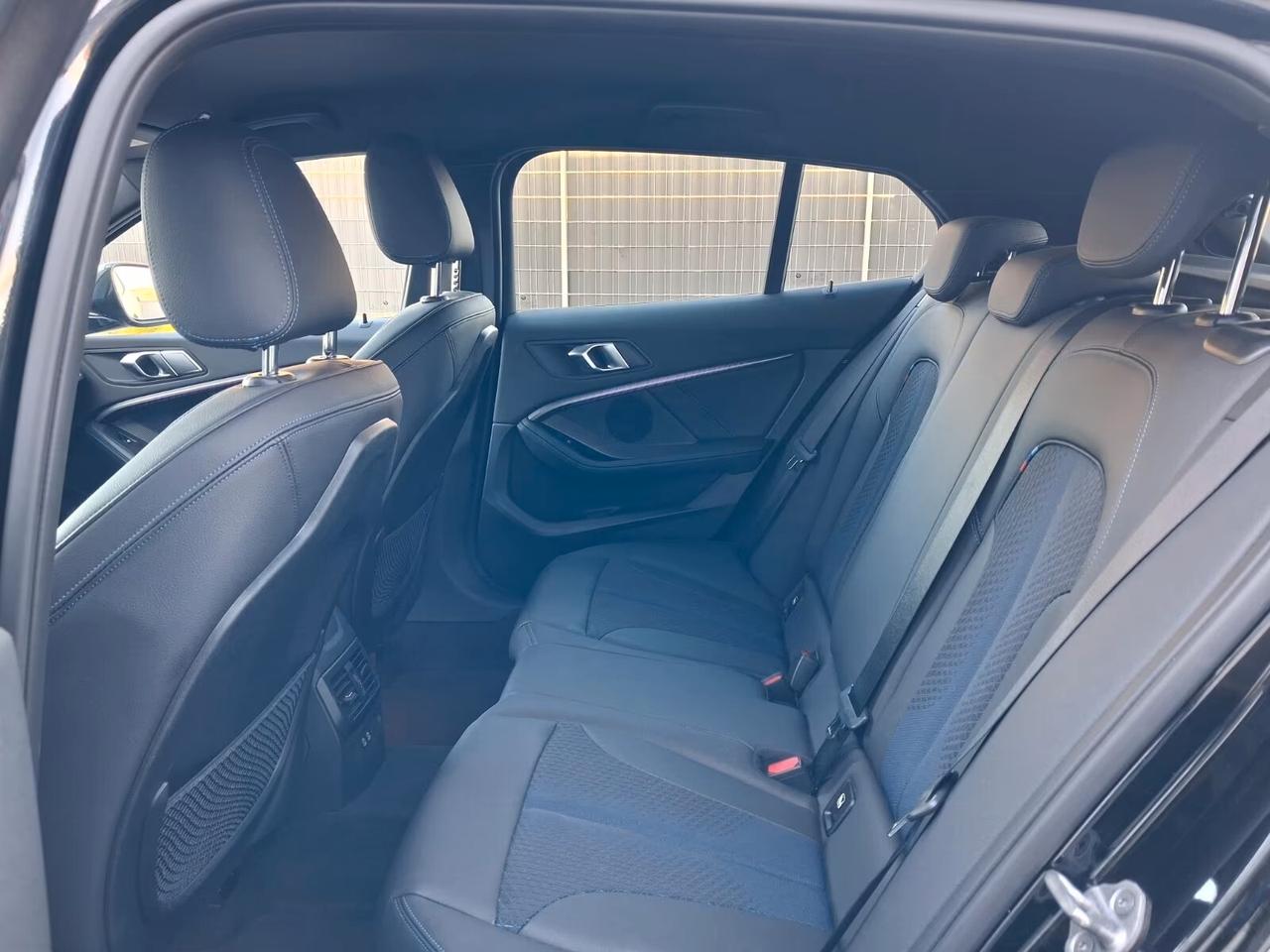 Bmw 118 118i 5p. Msport