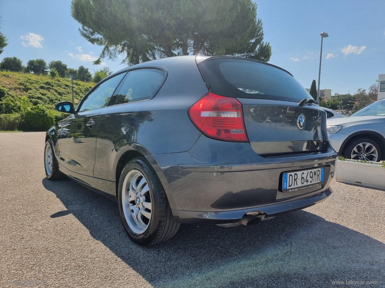 BMW 120i 3p. Futura