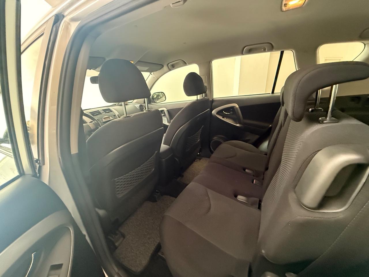 Toyota RAV 4 RAV4 2.2 D-4D 136 CV Sol